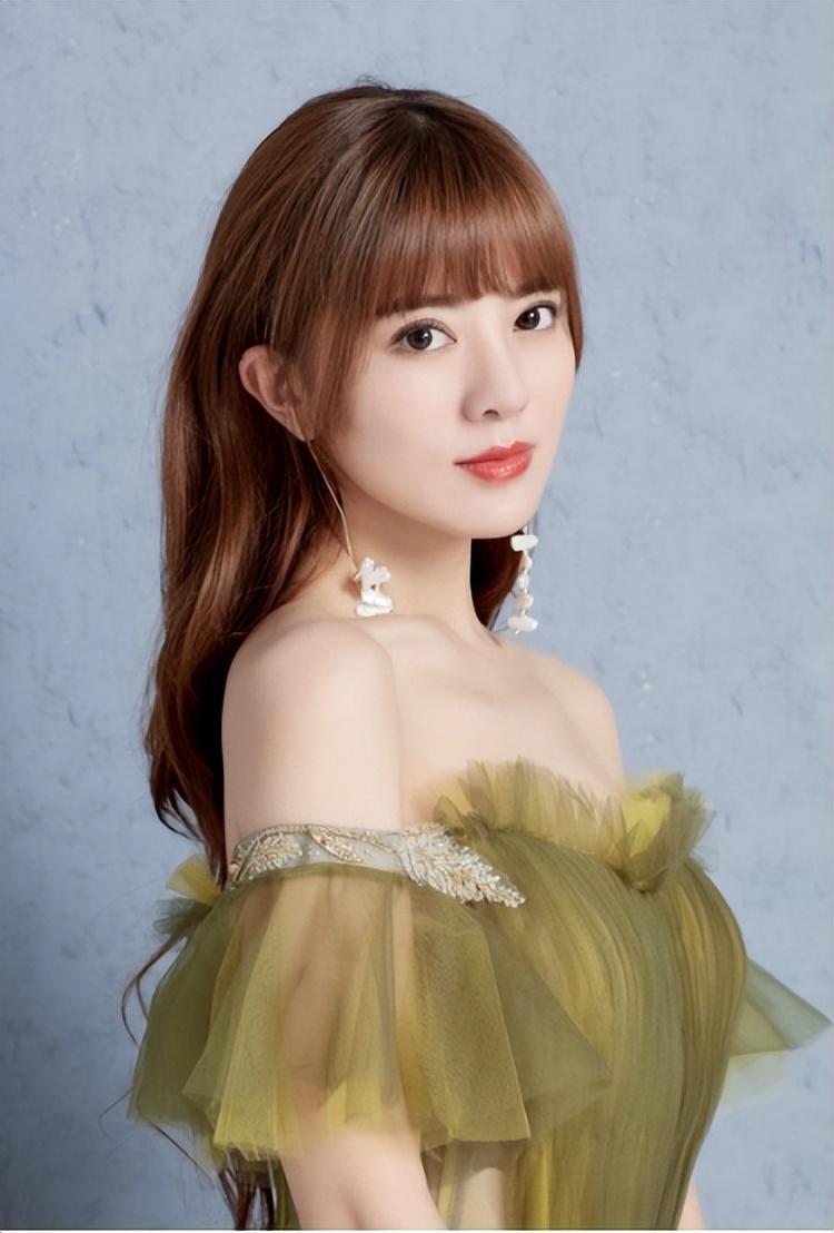 阿兰达瓦卓玛的感情经历（亚洲小天后阿兰达瓦卓玛资料简介）