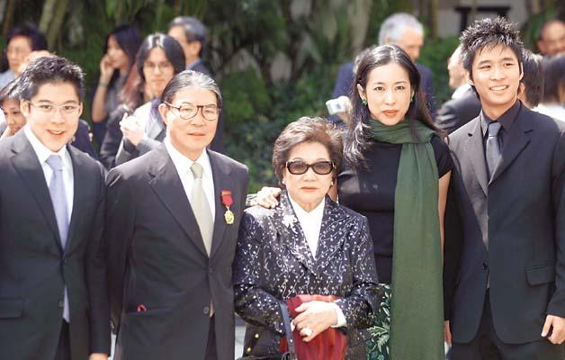 演员朱琳琳的资料简介（63岁的朱玲玲两嫁百亿富豪）