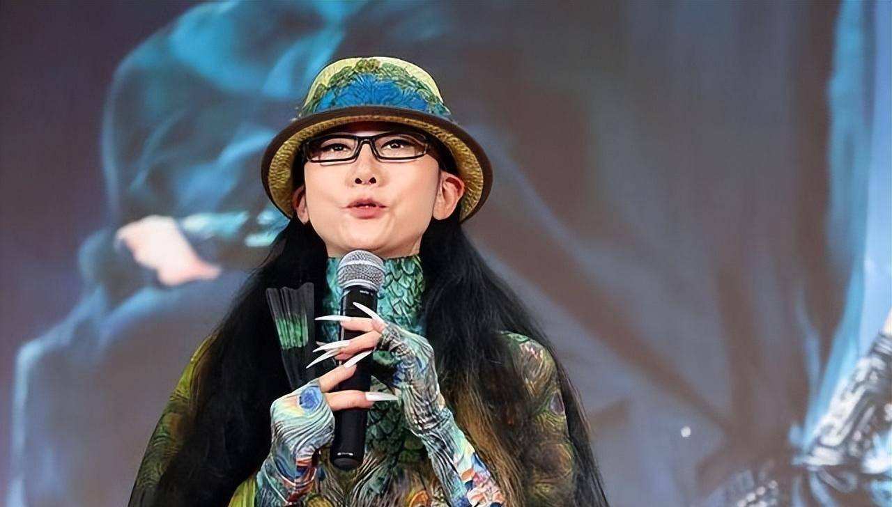 舞蹈家杨丽萍资料介绍（杨丽萍和前夫刘淳晴离婚20年）