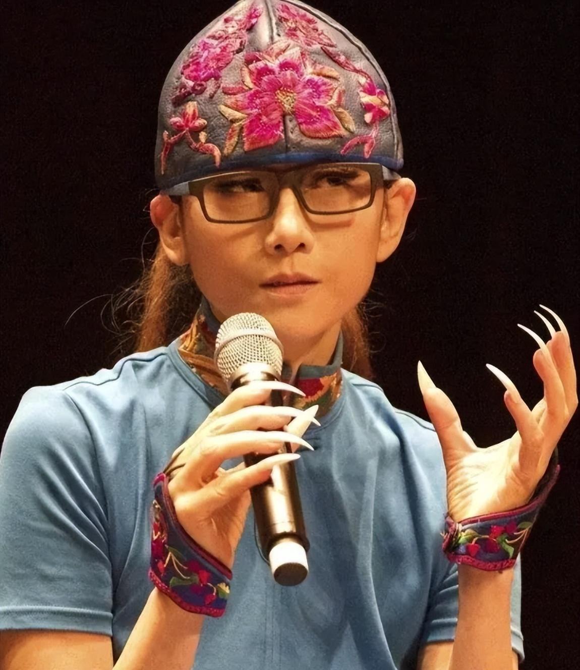 舞蹈家杨丽萍资料介绍（杨丽萍和前夫刘淳晴离婚20年）