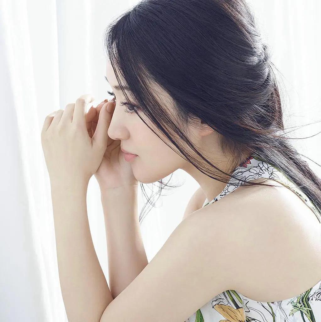 杨钰莹羞辱门事件（甜歌皇后杨钰莹资料简介）