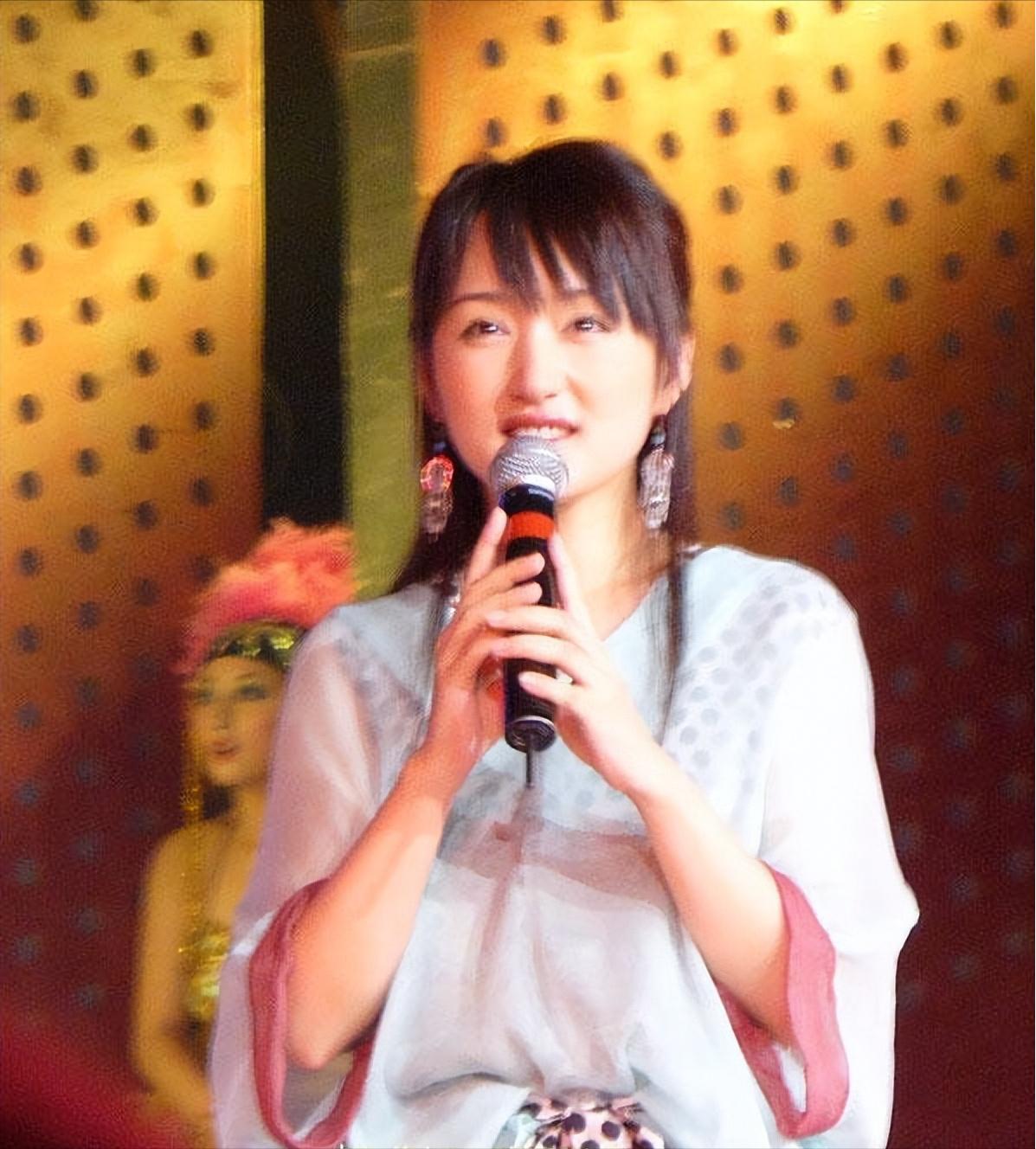 杨钰莹羞辱门事件（甜歌皇后杨钰莹资料简介）