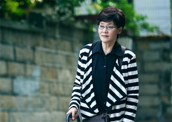 著名演员潘虹哪年出生（演员潘虹资料简介）