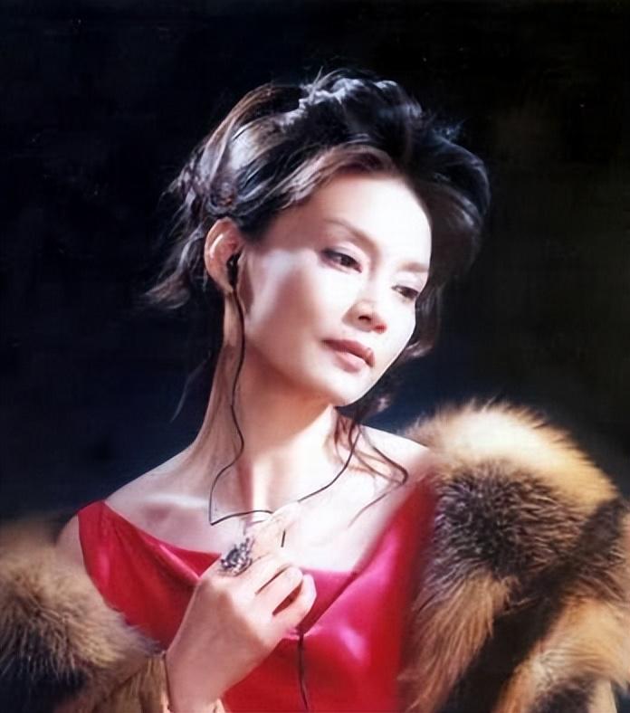 著名演员潘虹哪年出生（演员潘虹资料简介）