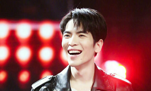 曝萧敬腾求婚经纪人是真的吗(萧敬腾的老婆是他的经纪人吗)