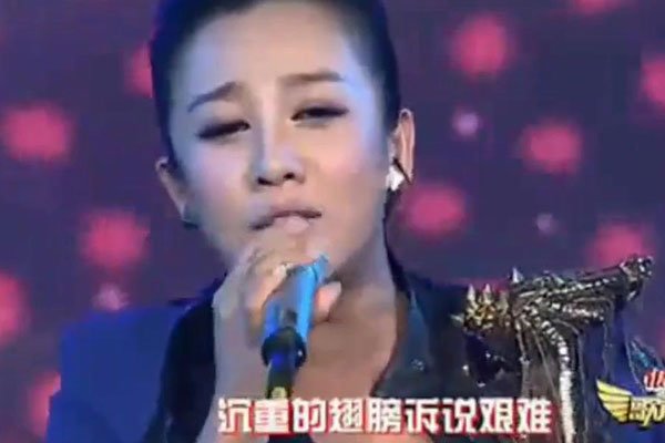 张冬玲的老公是阿宝吗 一张匹配照便说是夫妇