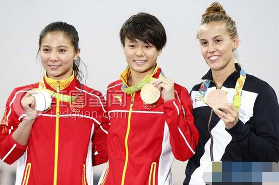 施廷懋父母是干什么的 施廷懋教练是谁