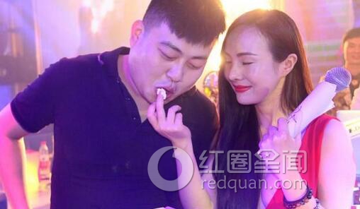 干露露内衣被当众扯下 揭干露露最近新闻