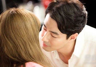 赵寅成金敏喜分手 与孔孝真在一起