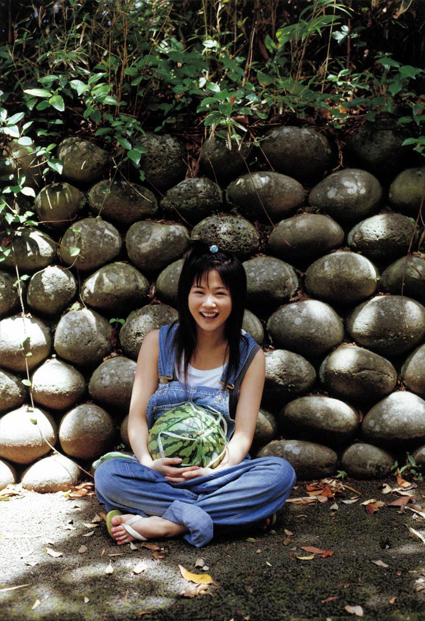 新垣里沙(Risa Niigaki)个人资料写真作品