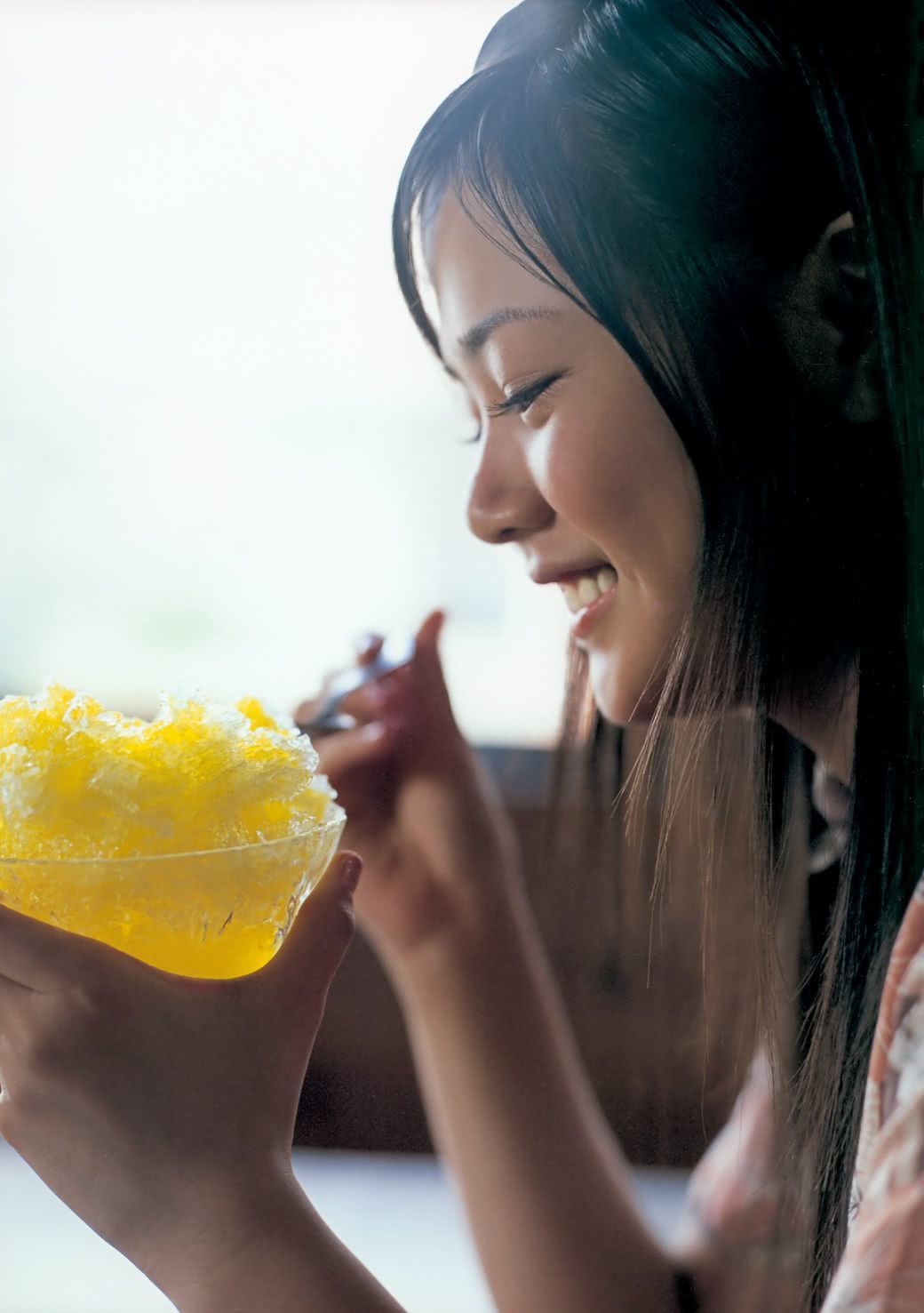 新垣里沙(Risa Niigaki)个人资料写真作品