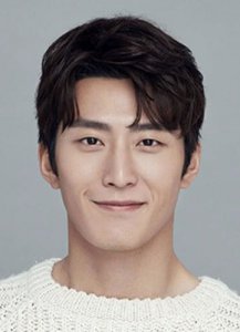 ​窦骁个人资料写真作品