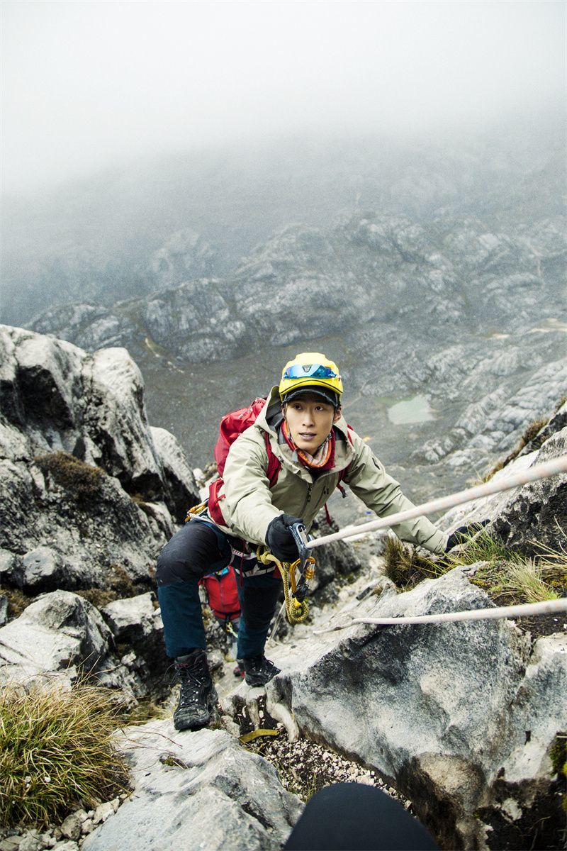 窦骁个人资料写真作品