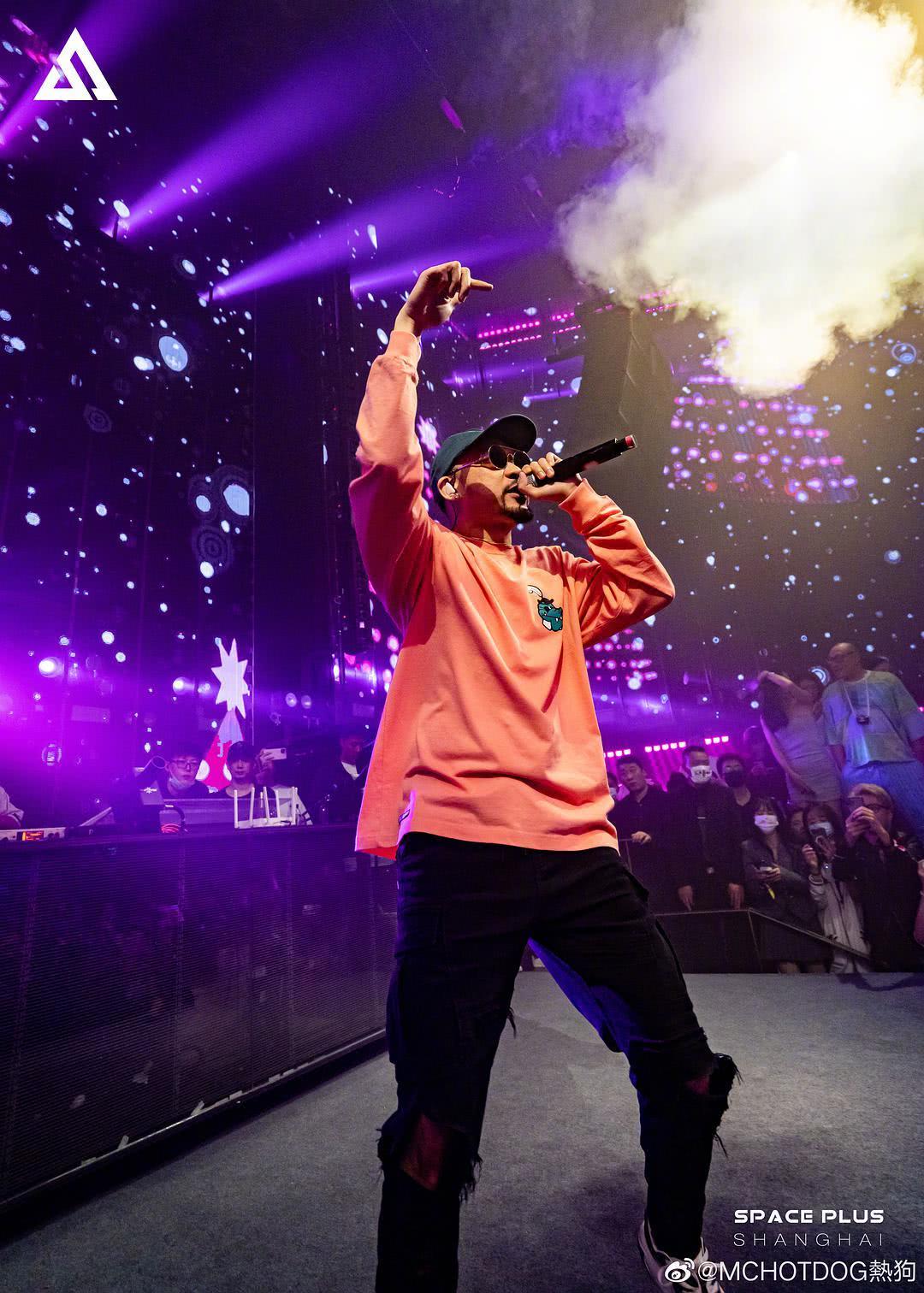 热狗个人资料写真作品