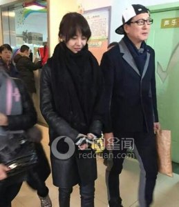 ​郑爽和爸爸录制真人秀郑爽的父亲是谁