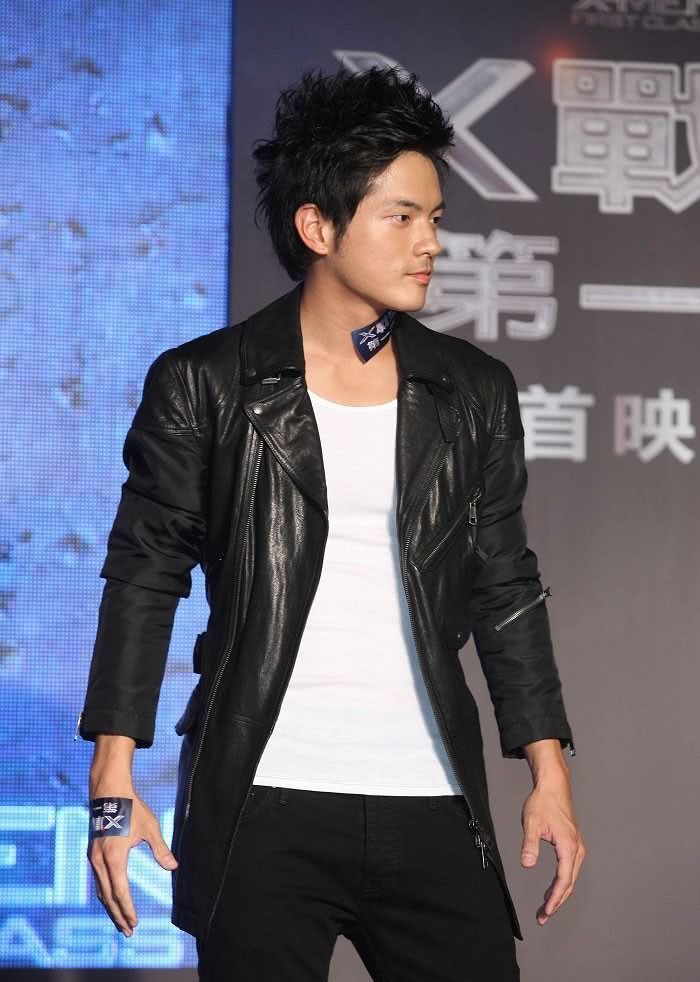 王宥胜个人资料写真作品