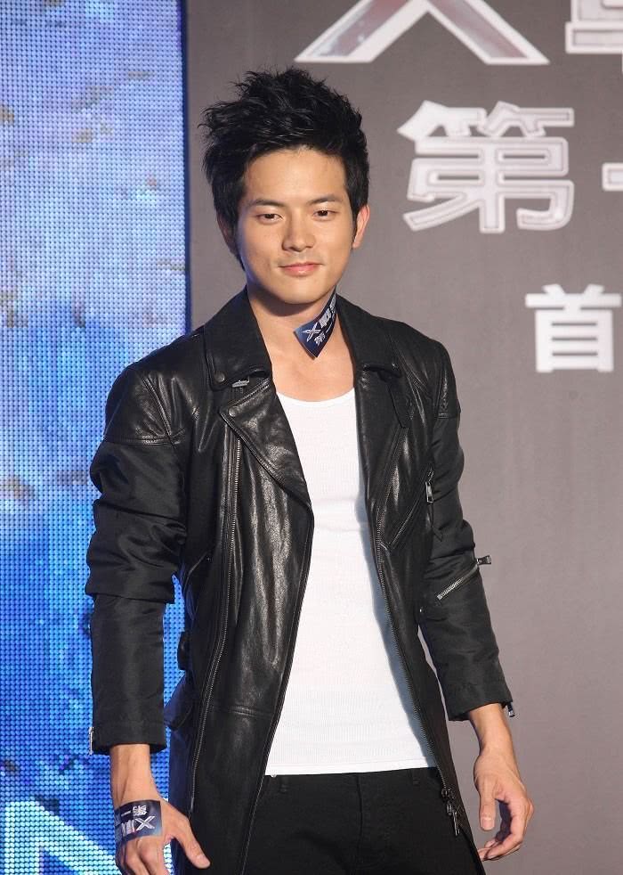 王宥胜个人资料写真作品