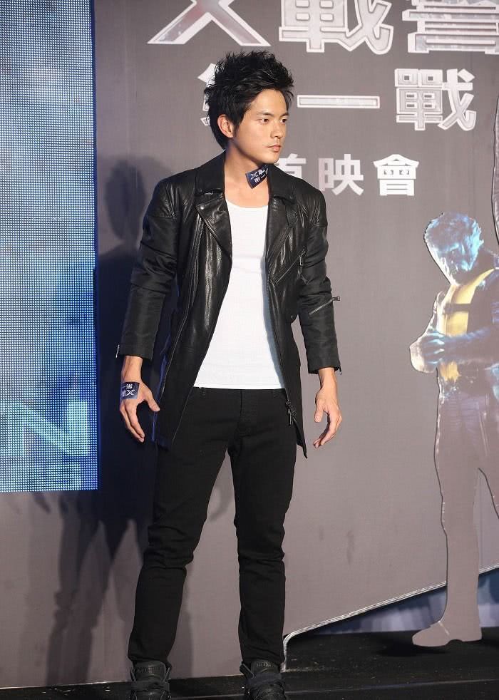 王宥胜个人资料写真作品