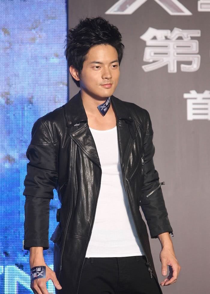 王宥胜个人资料写真作品