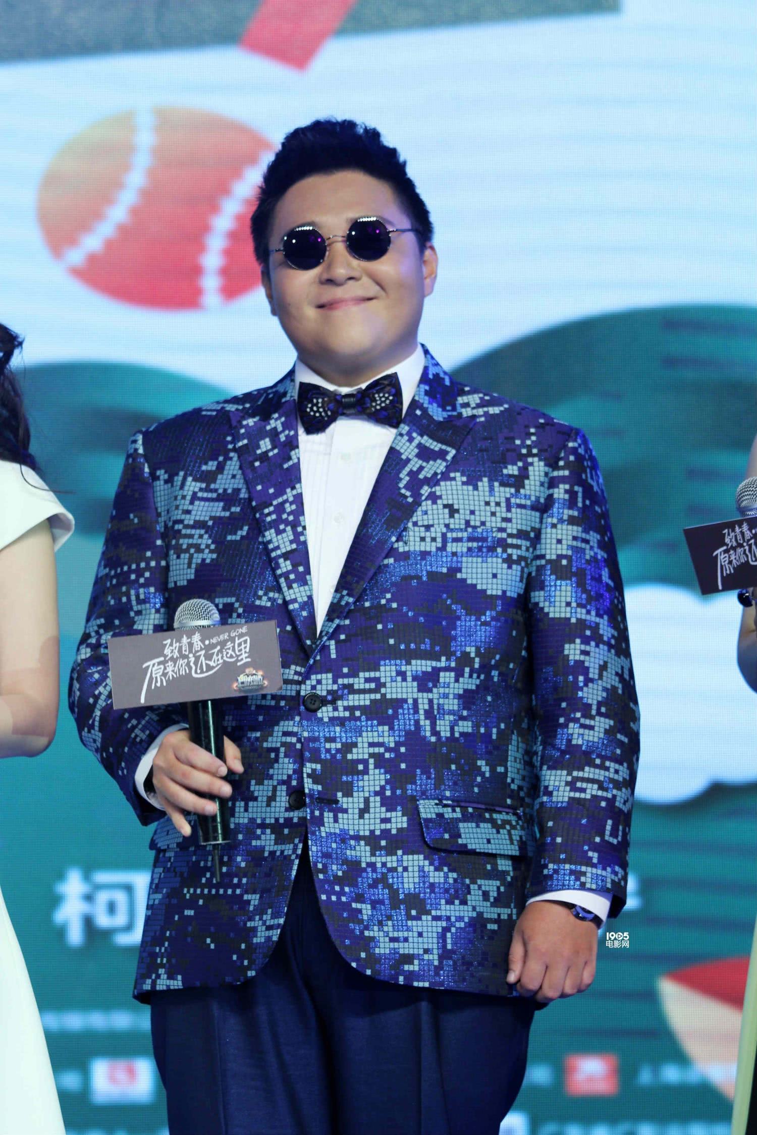 郝劭文个人资料写真作品