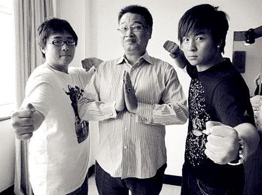 郝劭文个人资料写真作品