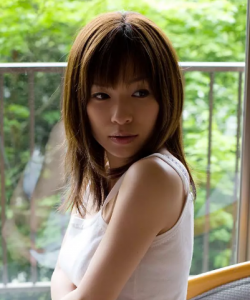 ​香澄果穗个人资料写真作品