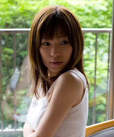 香澄果穗个人资料写真作品