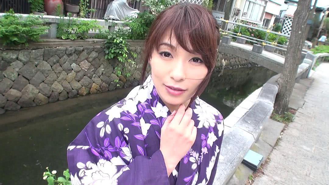 香澄果穗个人资料写真作品