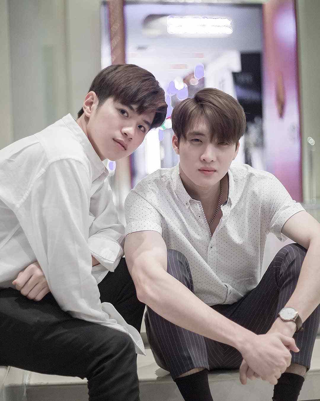 洪天逸个人资料写真作品