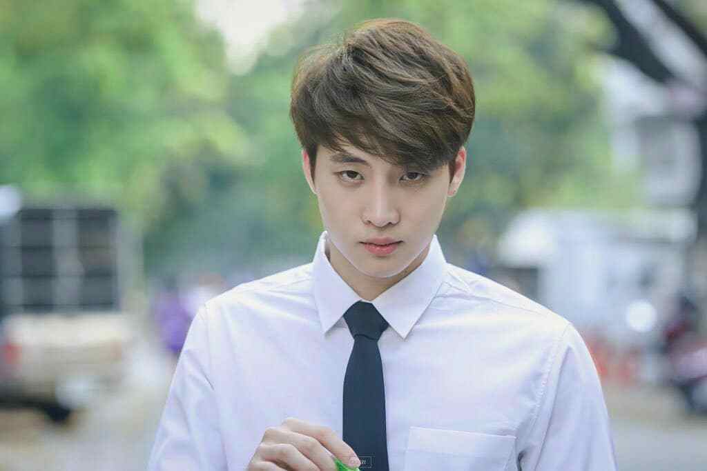 洪天逸个人资料写真作品