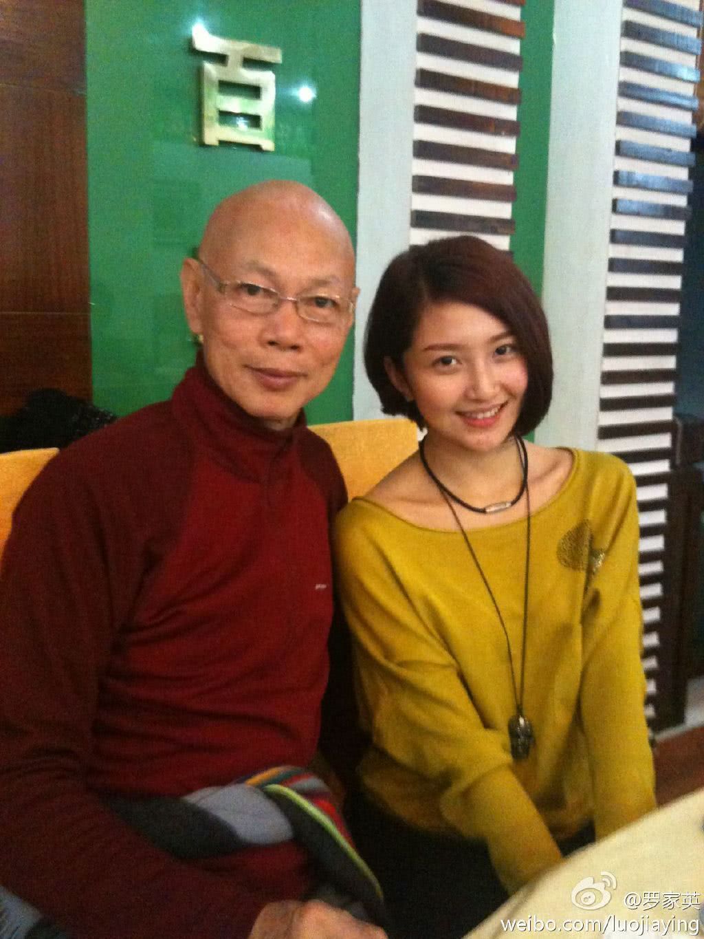 罗家英个人资料写真作品