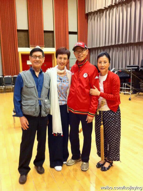 罗家英个人资料写真作品