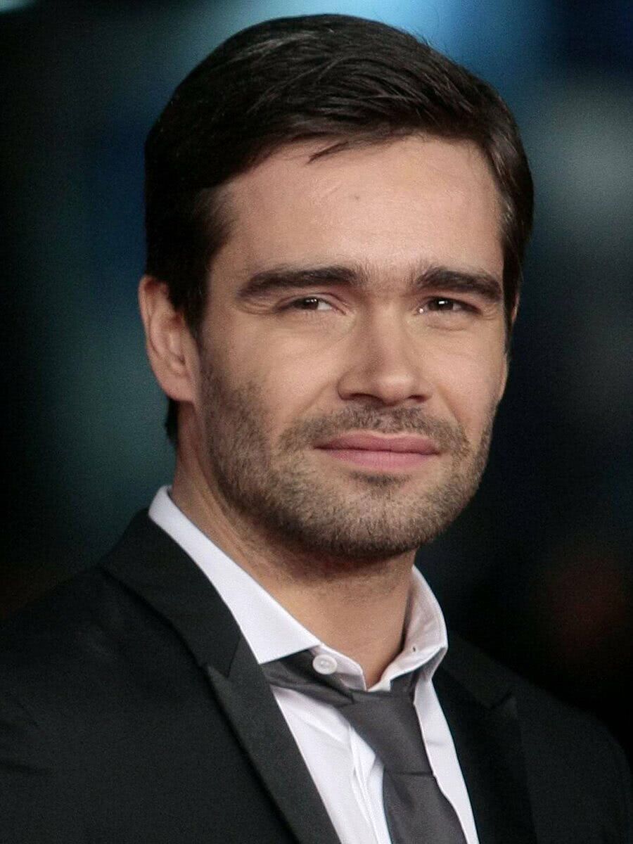 皮欧特·费奥多罗夫个人资料写真作品