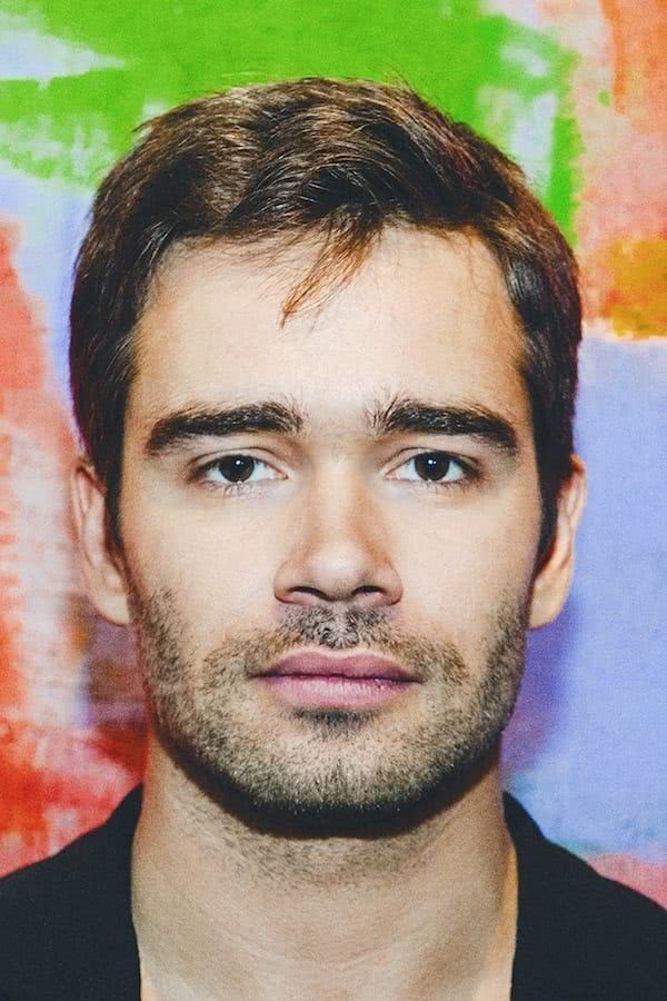 皮欧特·费奥多罗夫个人资料写真作品