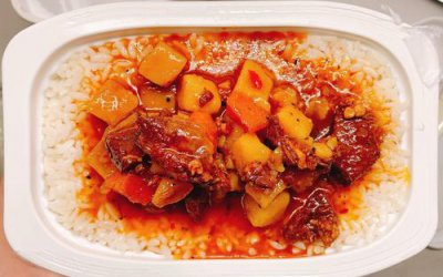 ​自热米饭怎么吃