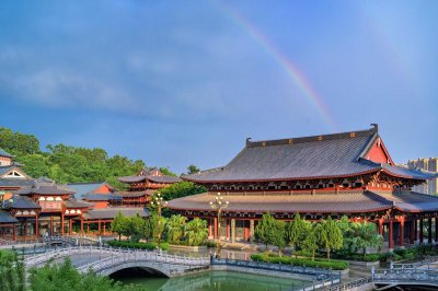 ​旗山万佛寺占地多少亩（旗山万佛寺是全国最大的寺庙吗）