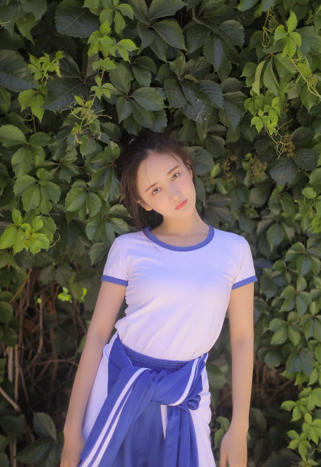 莫熙儿个人资料写真作品