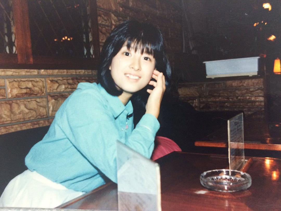 河合奈保子个人资料写真作品