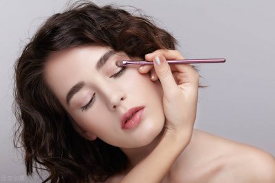 ​左眼跳了一天了是什么预兆（左眼皮跳是什么原因引起的）