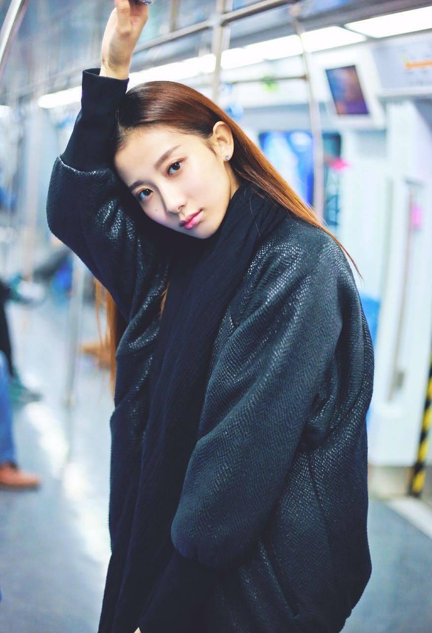 蒲萄个人资料写真作品