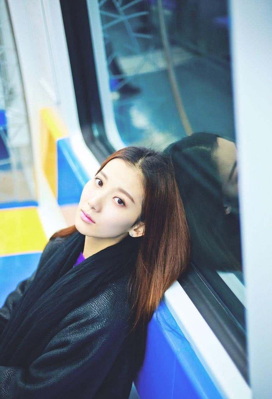 蒲萄个人资料写真作品