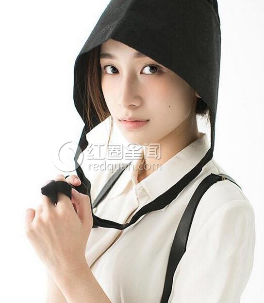 姜梓新有男友么 姜梓新低胸装外泄