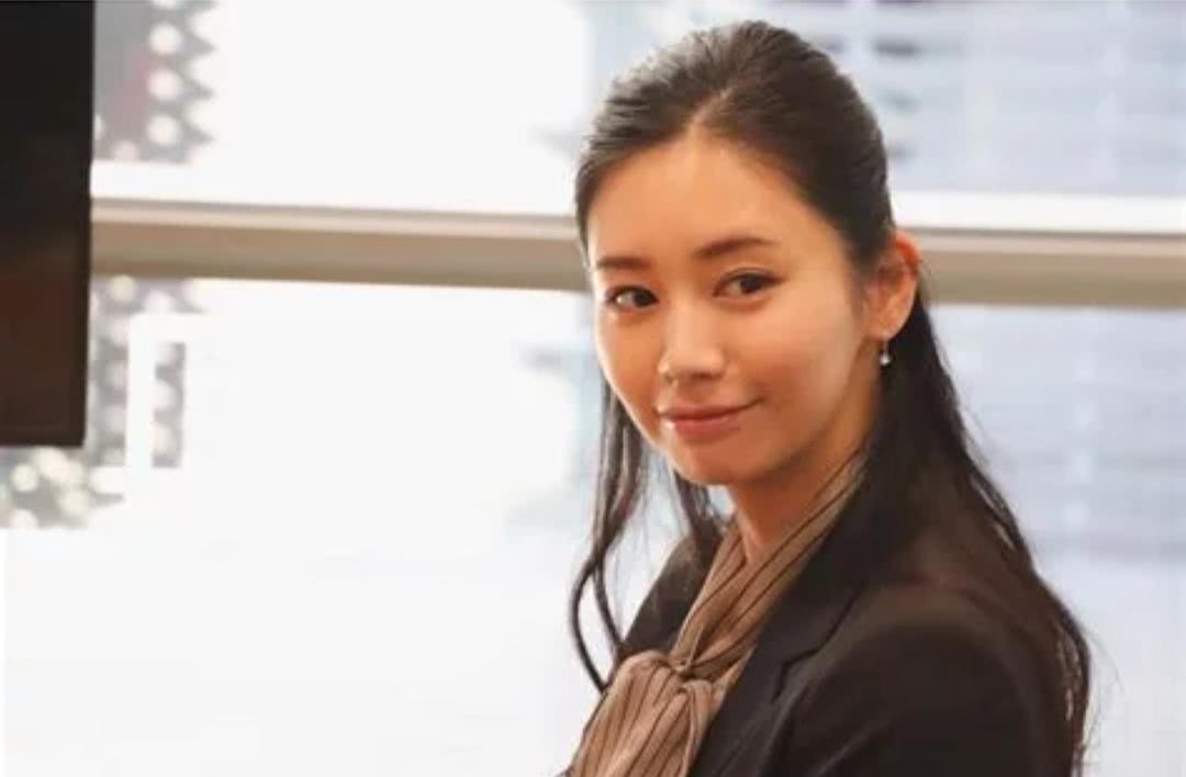 筱原真衣个人资料写真作品