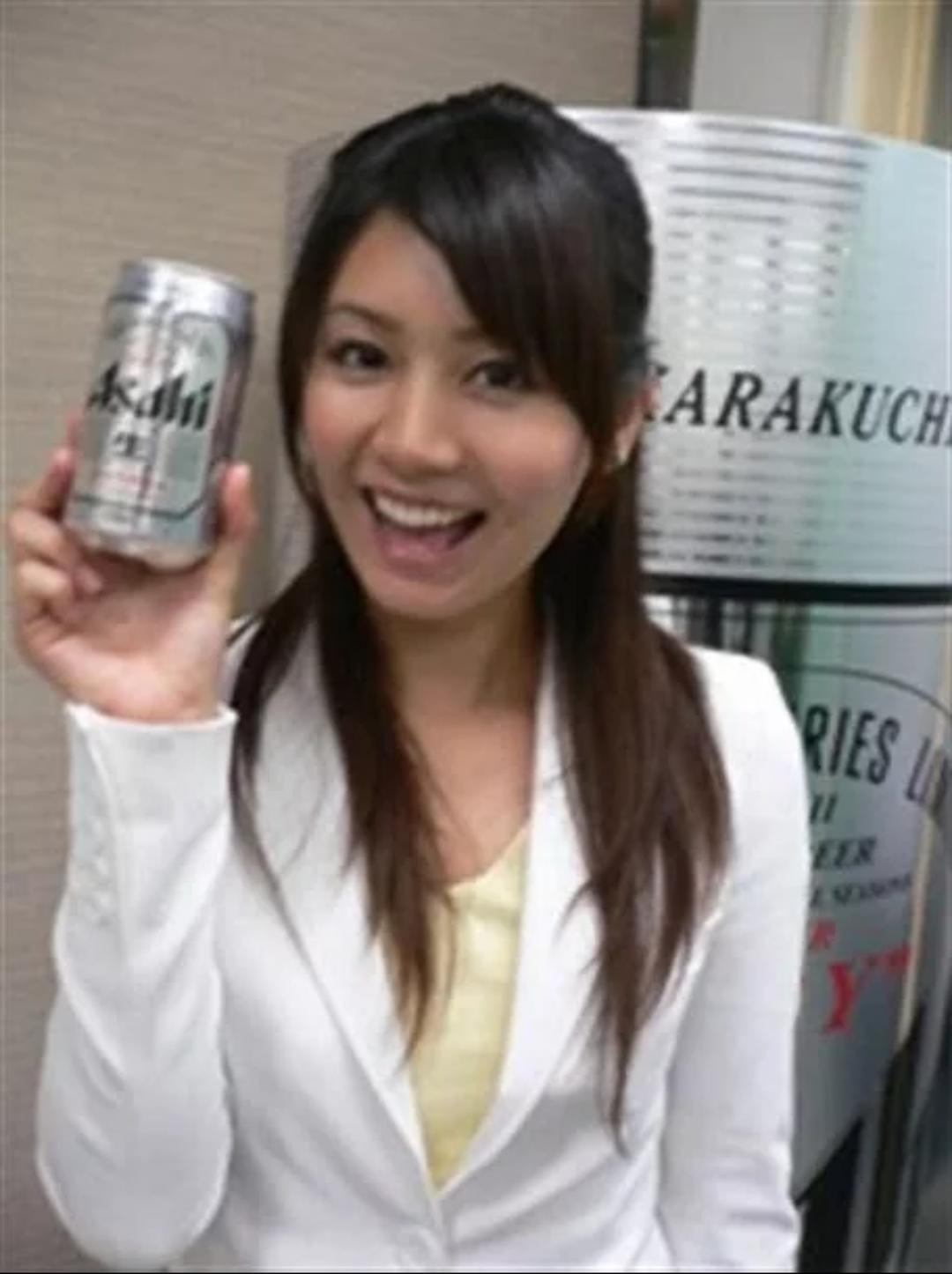 筱原真衣个人资料写真作品