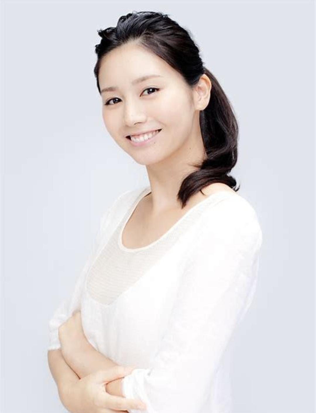 筱原真衣个人资料写真作品