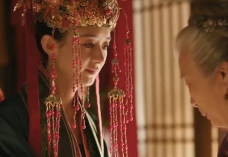 知否顾廷烨为什么要娶如兰 这都是他为了明兰设下的圈套