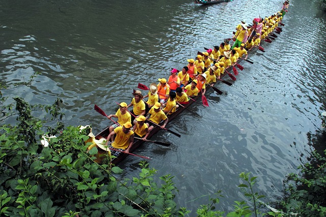 dragon-boat-race-4900401_640.jpg