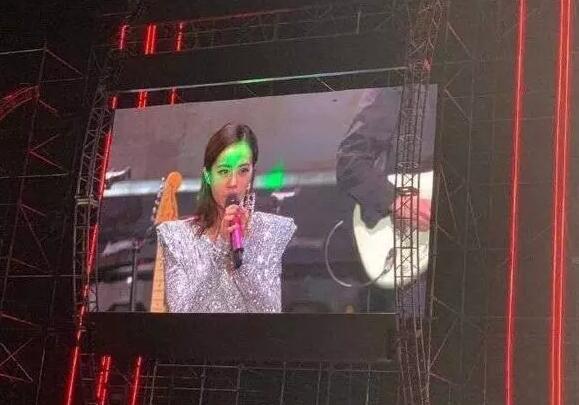 蔡依林方回应被激光笔照眼睛 如此伤眼睛的行为强烈谴责