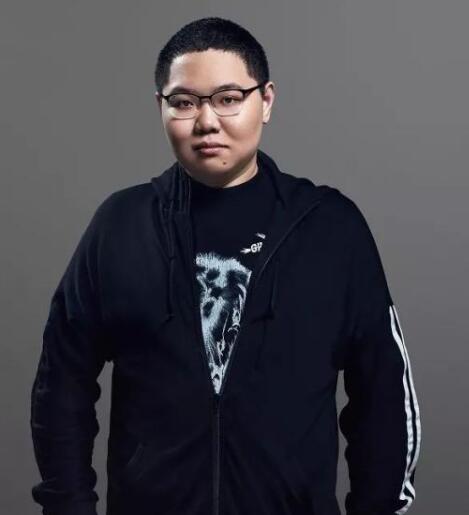 Pdd是谁真名叫什么 灵魂有趣肉也真实被赞誉肉版韩商言