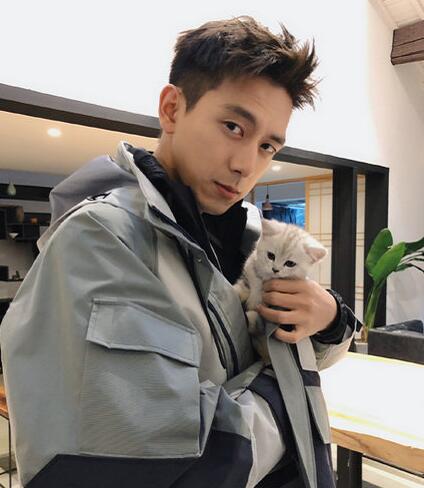 李现前女友是哪个 他和钟楚曦真的在一起过吗